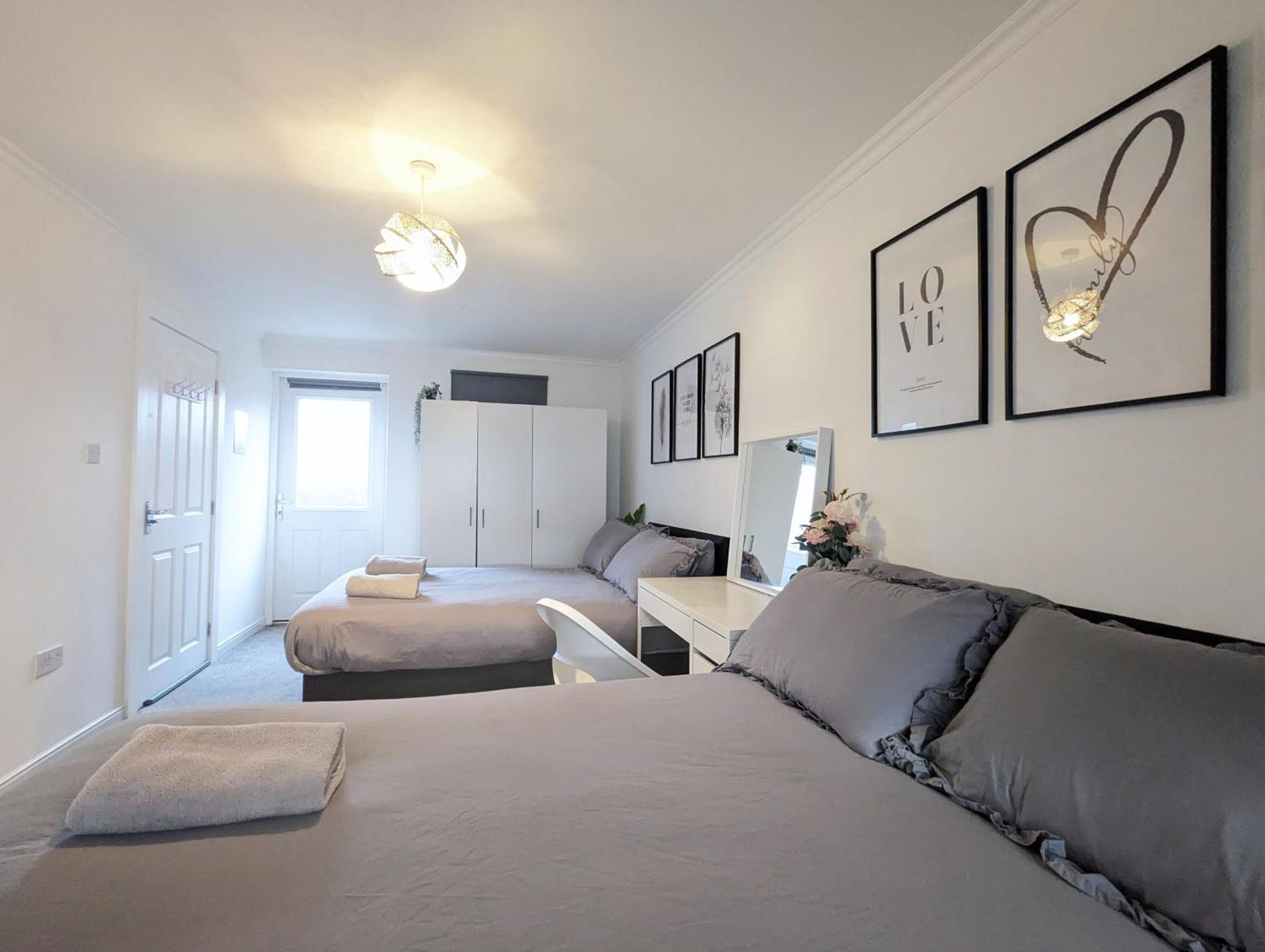 Vakantiehuis Guest Near Centre & Anfield Free Parki *